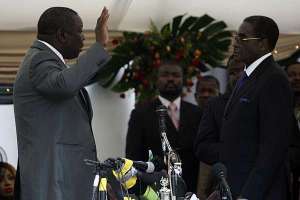 Tsvangirai toma posse perante Mugabe